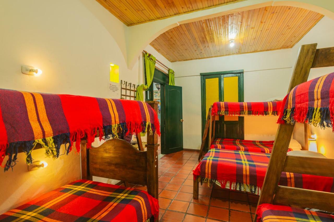 Hostal Sue Candelaria Bogotá Eksteriør billede